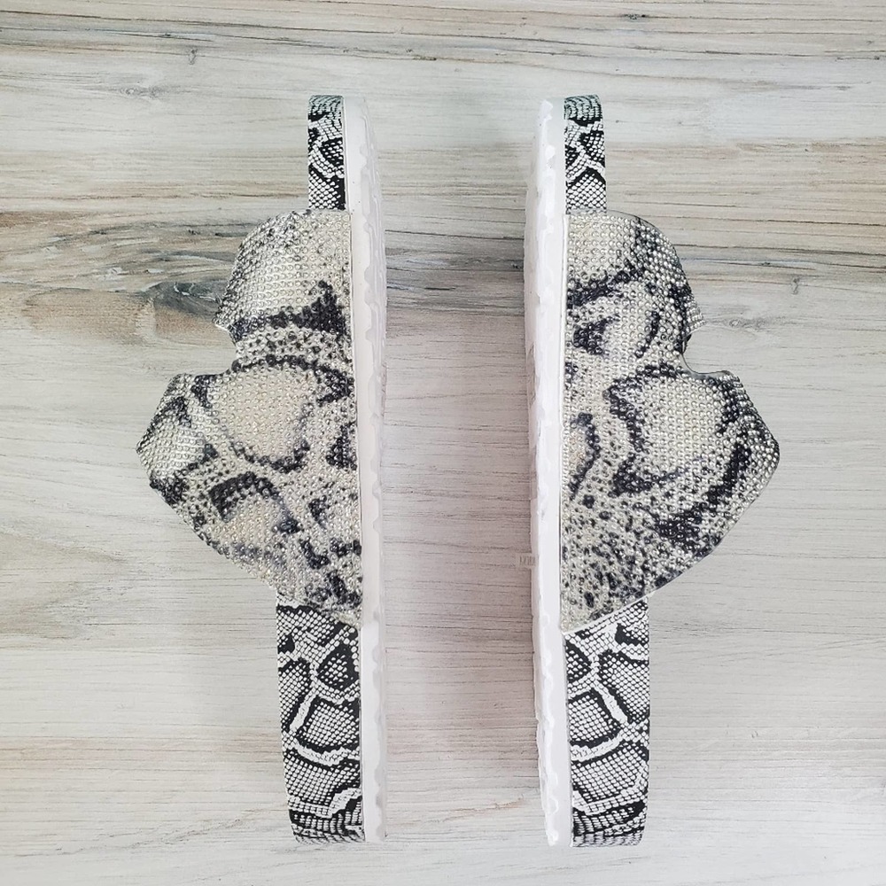 NEW Black and White Crystal Buckle Slide Sandals - Picture 7 of 9